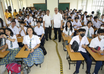 Bibelundervisning på skolen i Filippinene